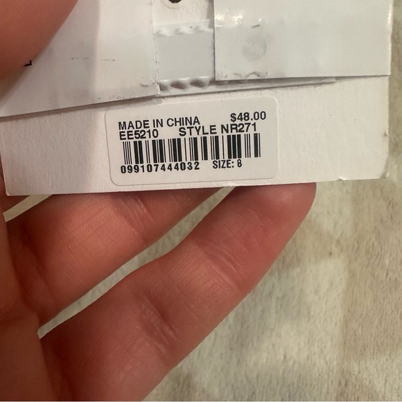 Madewell pale gold tennis collection ring size 8 - Picture 3 of 3